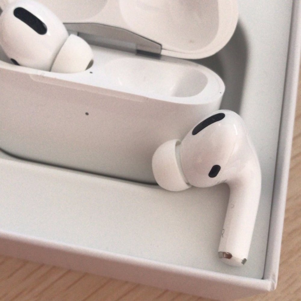 Apple AierPods (2nd generation) - Picture 8 of 12